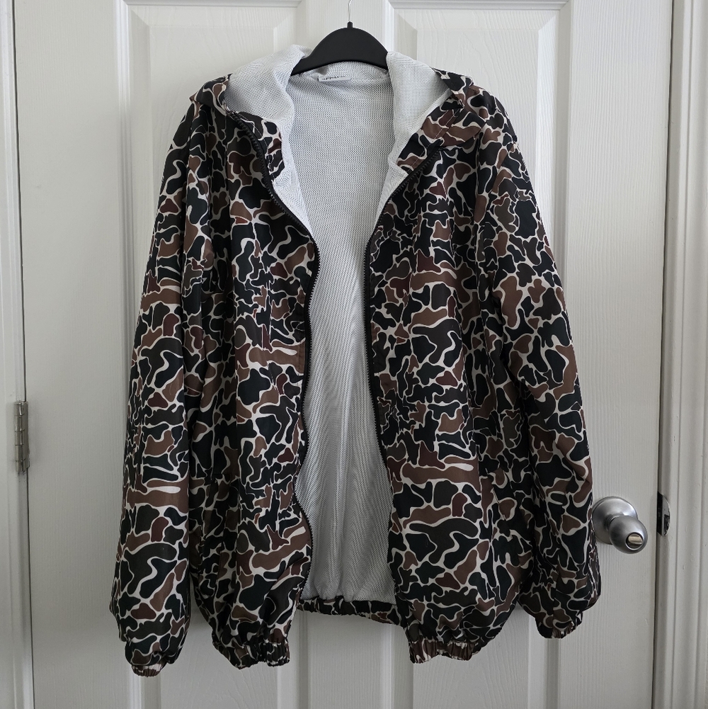 Camo Lightweight Jacket With Pockets.